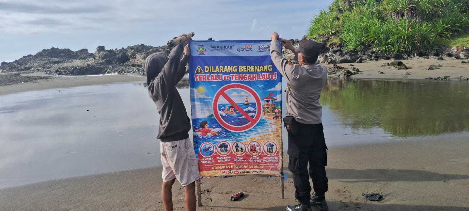 Wisata Pantai Garut Diberi Tanda Bahaya, Pengunjung Diminta Waspada
